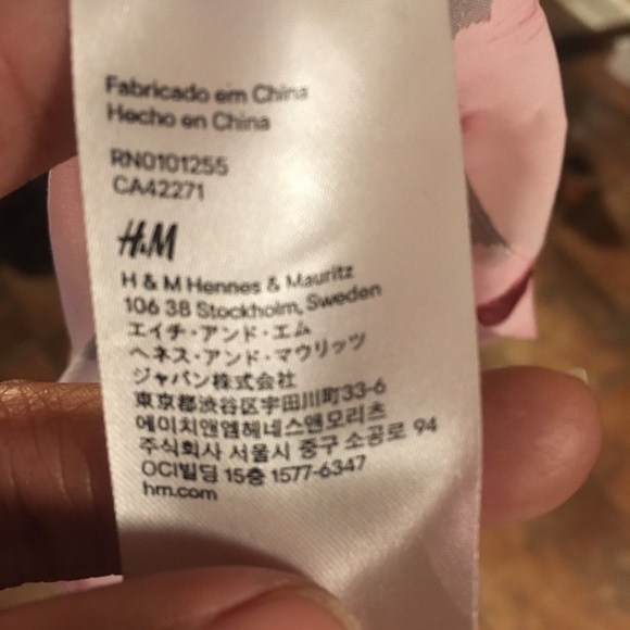 Divided H&M Sheer Crop - Picture 6 of 7